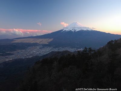 060322-1-fuji3.jpg